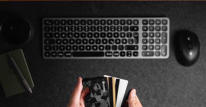 Protecting Your Credit Through a Divorce image