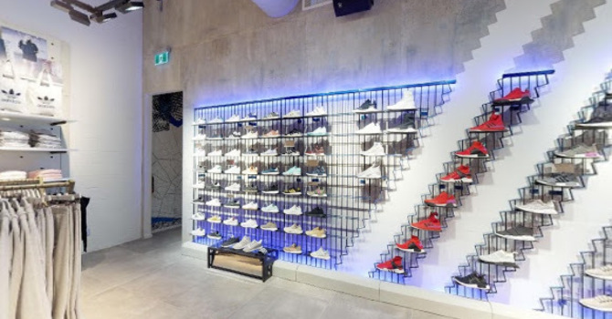 Adidas - Montreal