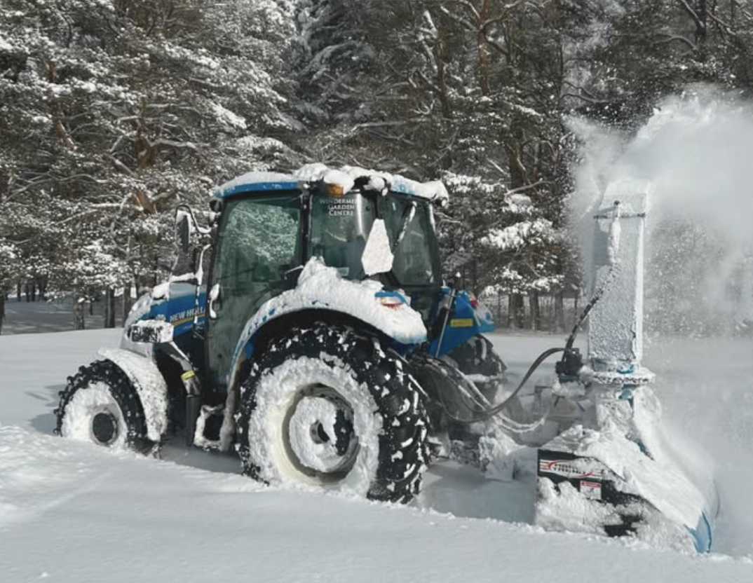 Sanding & Snow Removal
