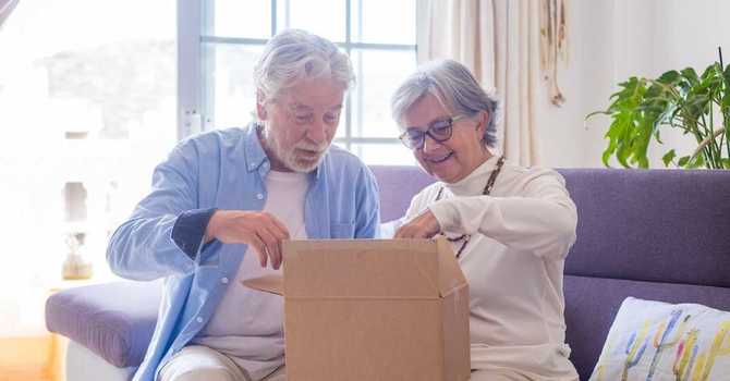 How Couples Can Stay Connected Through the Downsizing Process image